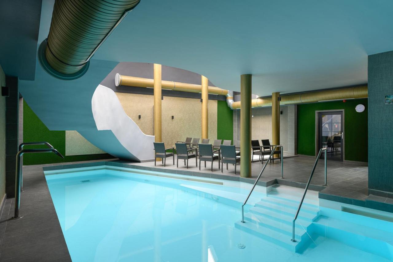 Park Hotel Ambrozia Hajdúszoboszló Exteriör bild
